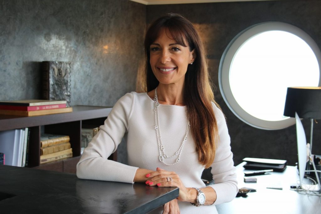 Before becoming an award-winning interior designer, Barbara Martinuzzi had a career as a model, being crowned Miss Italy at the age of 17. Though challenging, for ten years, modeling afforded her independence.