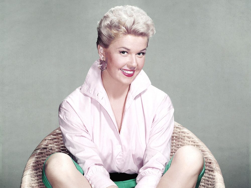 THE CONSTELLATION OF STARS that illuminated Hollywood’s silver screen after World War II, none sparkled quite like Doris Day’s. 