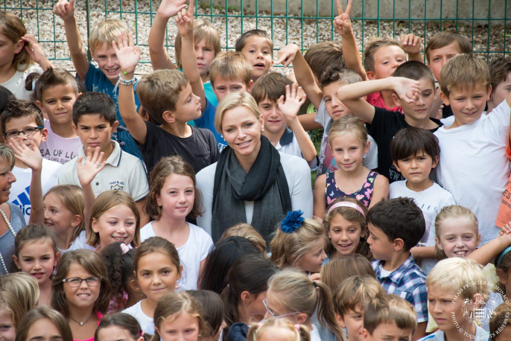 S.A.S. La Princesse Charlène visite des Ecoles de la Principauté.